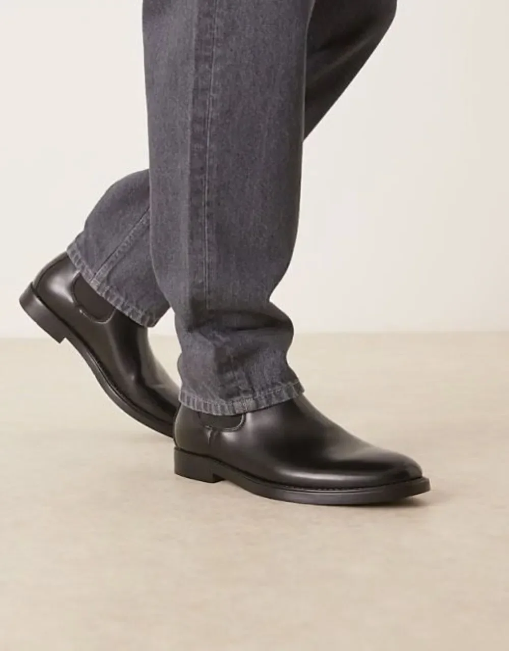 MNG Mango $120 Faux Leather Chelsea Boots Black Mens 6 EU 39 NEW